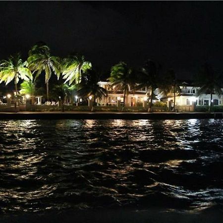 Hotel Isla Bonita Yacht Club San Pedro  Exteriér fotografie